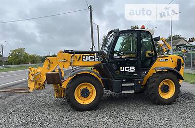 Телескопический погрузчик JCB 535-125 2017 в 