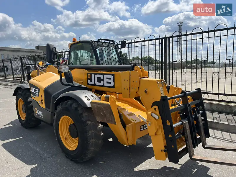 JCB 535-125 2014