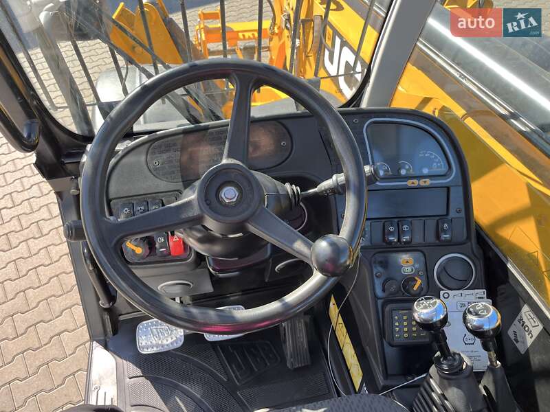 Телескопический погрузчик JCB 535-125 2015 в Ровно фото 21 Телескопический погрузчик JCB 535-125 2015 в Ровно