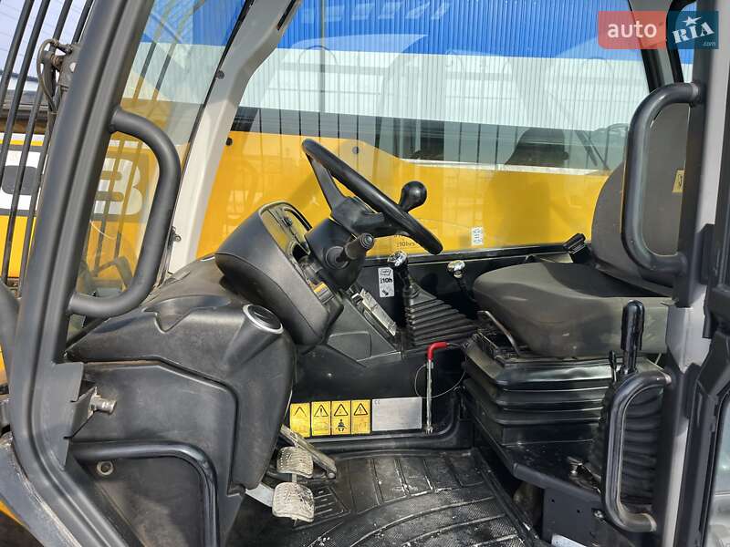 Телескопический погрузчик JCB 535-125 2015 в Киеве