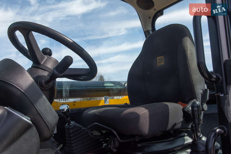 Подъемник телескопический JCB 535-125 2018 в Житомире