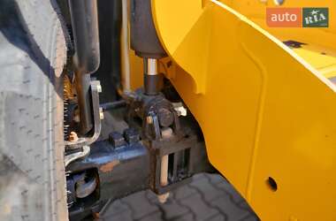 Телескопический погрузчик JCB 535-140 2015 в 