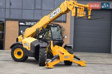 Телескопический погрузчик JCB 535-140 2015 в 