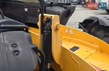 Телескопический погрузчик JCB 535-140 2015 в 