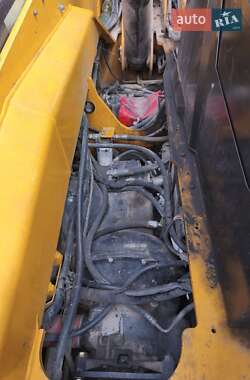 Телескопический погрузчик JCB 535-140 2014 в 