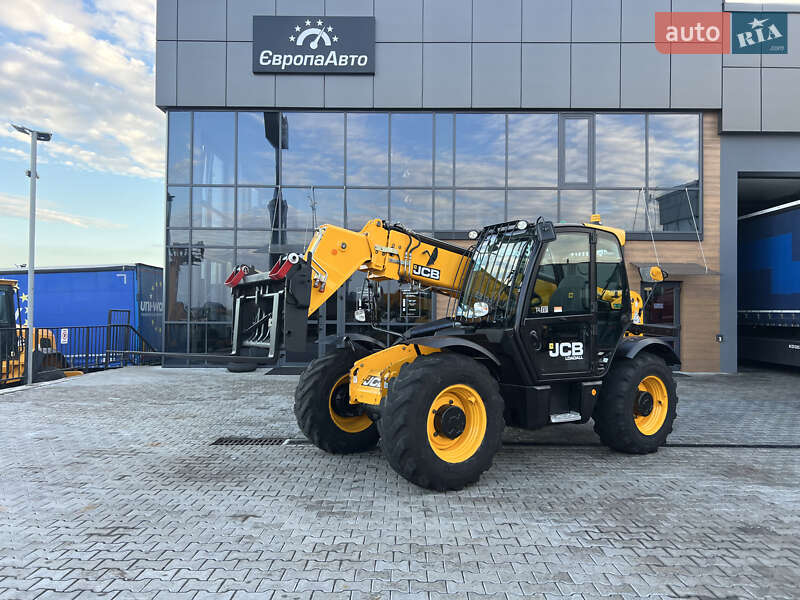 Телескопический погрузчик JCB 535-95 2017 в 