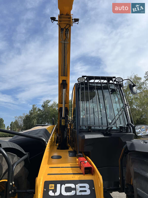 Телескопический погрузчик JCB 536-60 2012 в Черноморске