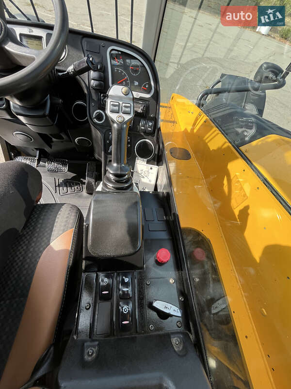 Телескопический погрузчик JCB 536-60 2012 в Черноморске