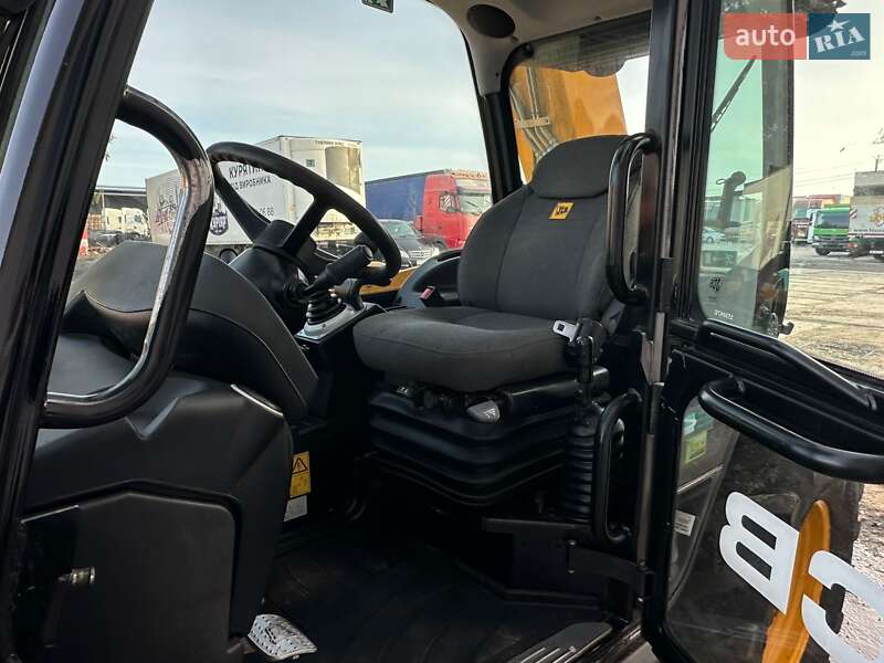 Телескопічні навантажувачі JCB 536/70 2012 в Луцьку
