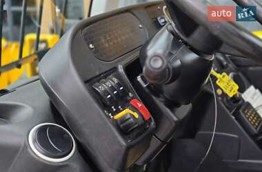 Телескопический погрузчик JCB 540-140 2017 в 