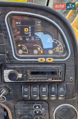 Телескопический погрузчик JCB 540-170 2014 в 