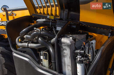 Подъемник телескопический JCB 540 2017 в 