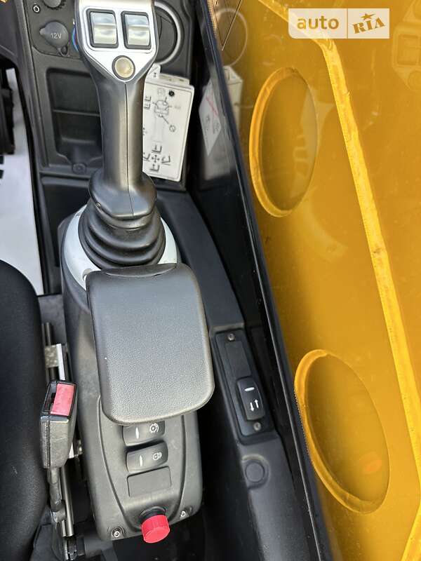 Телескопічні навантажувачі JCB 541-70 2012 в Луцьку