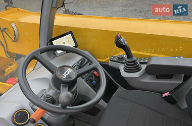 Телескопический погрузчик JCB 541-70 2020 в 