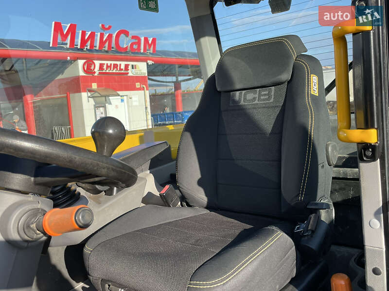 Телескопический погрузчик JCB 541-70 2019 в Луцке