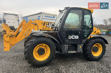 Телескопический погрузчик JCB 541-70 2013 в 