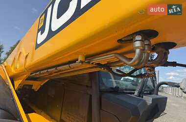 Телескопический погрузчик JCB 541-70 2011 в 