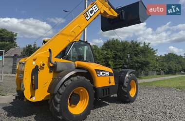 Телескопический погрузчик JCB 541-70 2011 в 