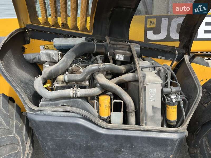 Телескопічні навантажувачі JCB 541-70 2015 в Рівному фото 8 Телескопічні навантажувачі JCB 541-70 2015 в Рівному