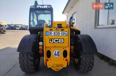 Телескопический погрузчик JCB 541-70 2013 в 