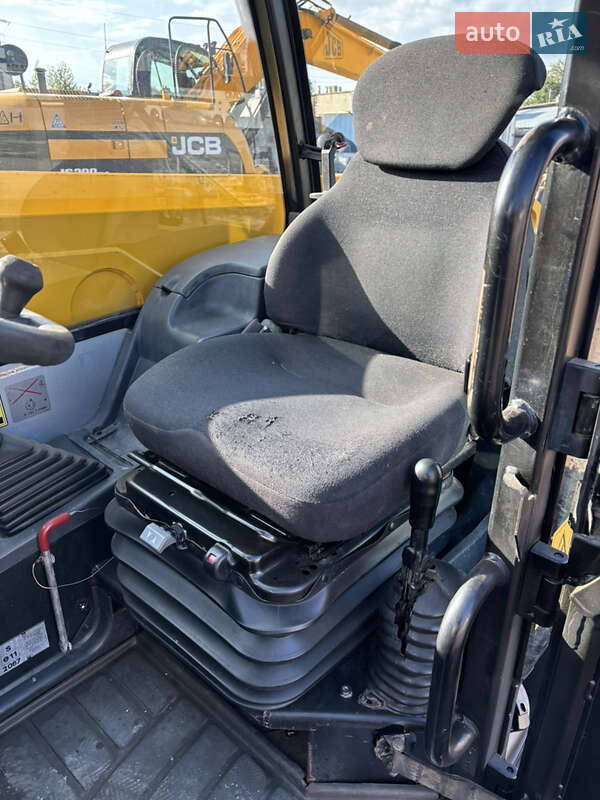 Телескопический погрузчик JCB 541-70 2009 в Львове