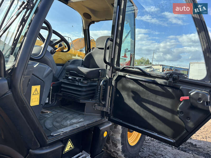 Телескопический погрузчик JCB 541-70 2009 в Львове