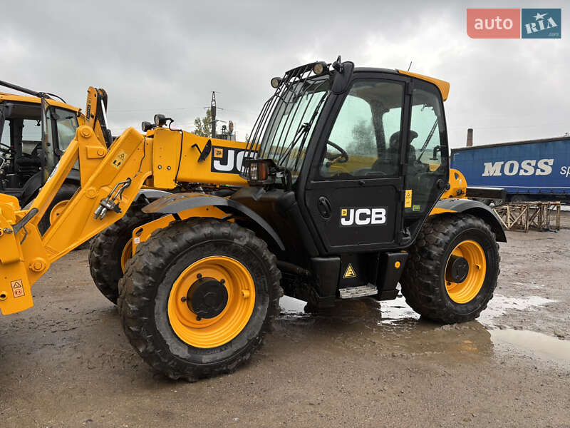 JCB 541-70 2010