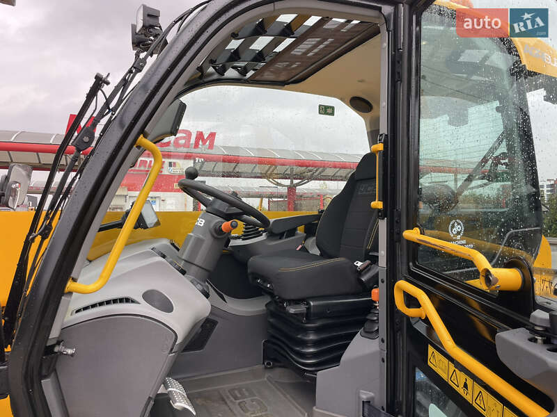 Телескопический погрузчик JCB 542-70 2020 в Луцке