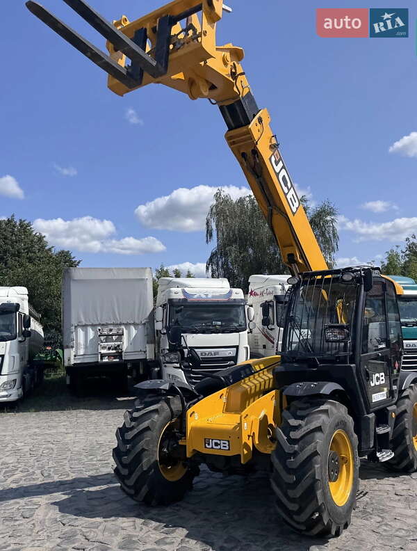 JCB 550-80 2012