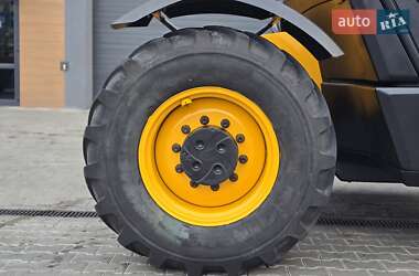 Телескопический погрузчик JCB 560-80 2016 в 