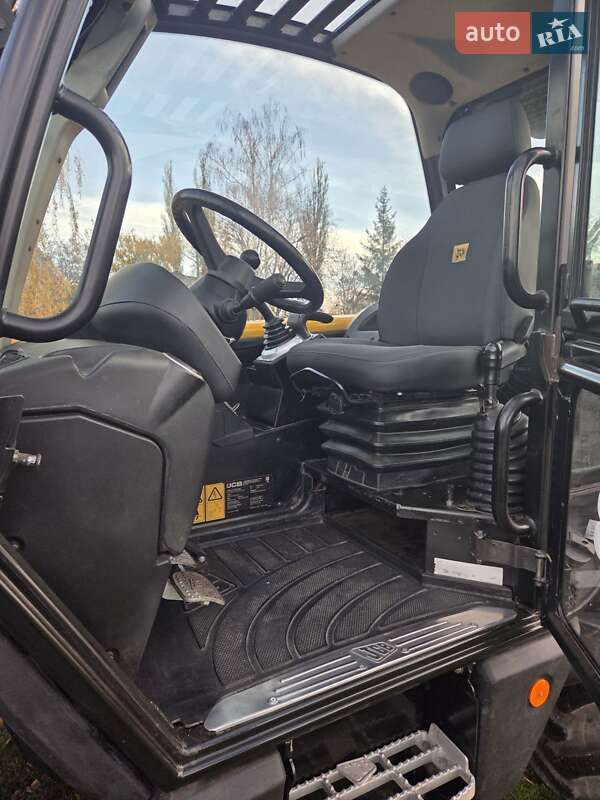 Телескопічні навантажувачі JCB 560-80 2018 в Малій Висці
