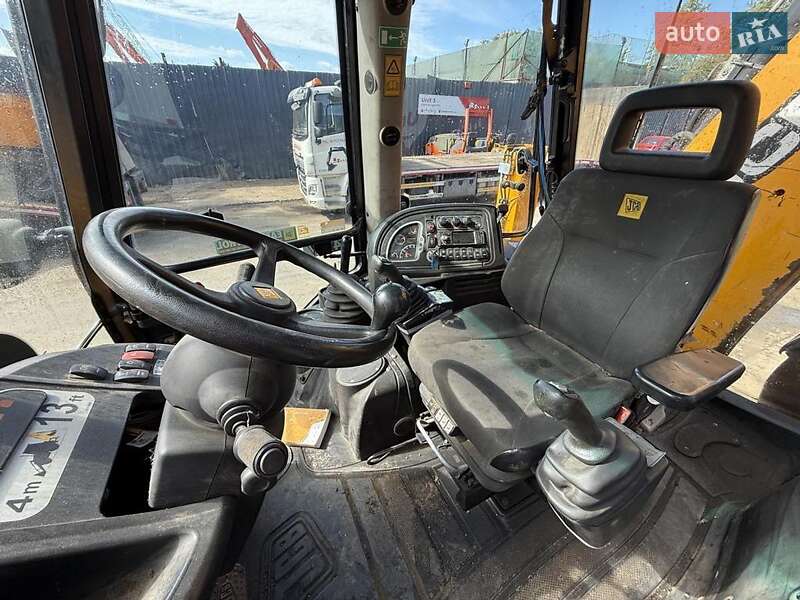 Экскаватор погрузчик JCB 5CX 2017 в Киеве
