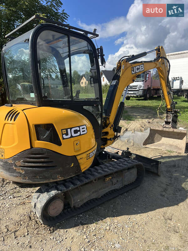 Екскаватор навантажувач JCB 8026 2014 в Львові