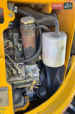 Миниэкскаватор JCB 8027 2005 в 