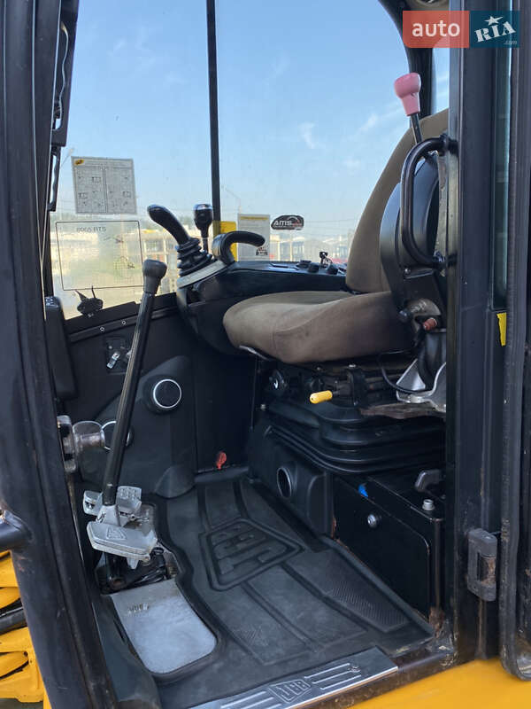 Міні-екскаватор JCB 8065 2011 в Львові