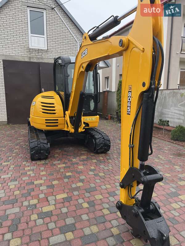 JCB 8065 2011 JCB 8065 2011
