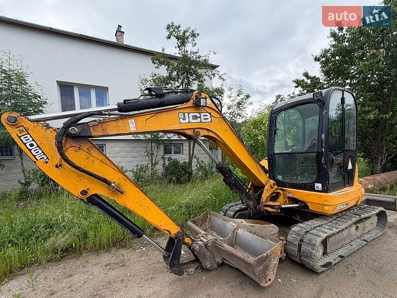 JCB 8065 2015