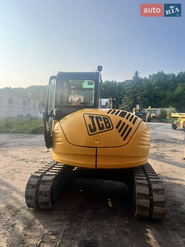 Экскаватор погрузчик JCB 8085 2005 в Львове