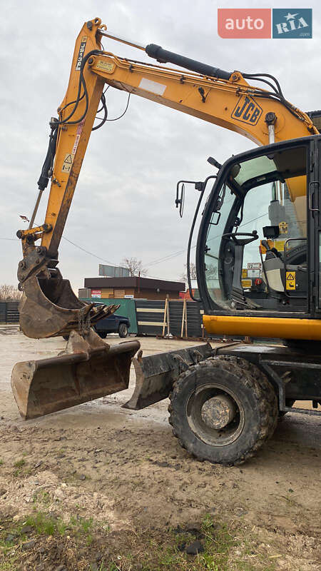 Колесный экскаватор JCB JS 130 2009 в Львове