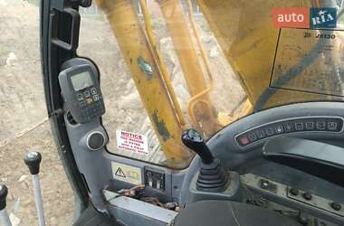 Екскаватор навантажувач JCB JS 130 2006 в 