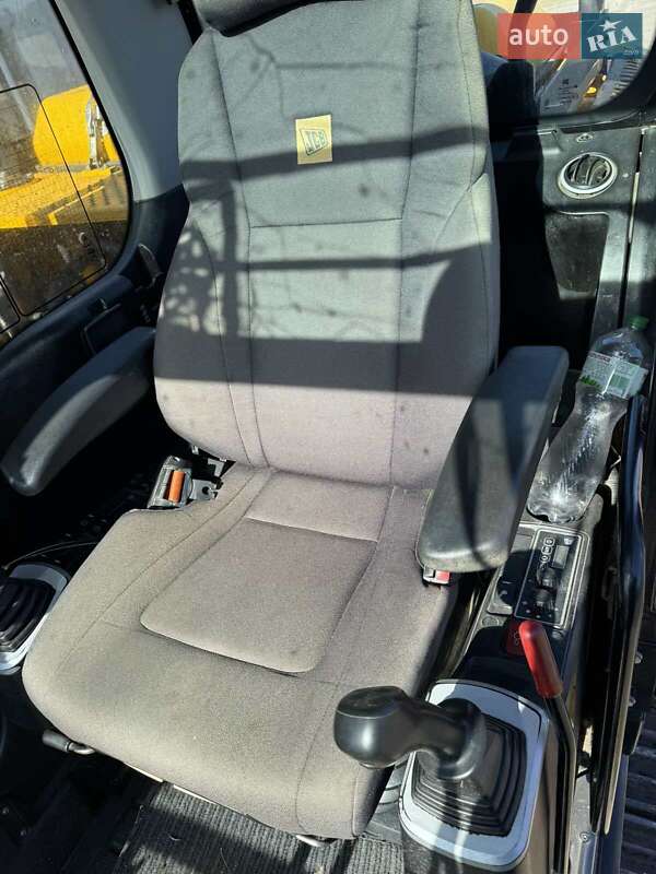 Гусеничный экскаватор JCB JS 130 2017 в Камне-Каширском