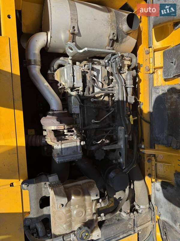 Гусеничный экскаватор JCB JS 130 2017 в Камне-Каширском