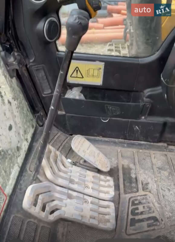 Гусеничный экскаватор JCB JS 145 2012 в Косове фото 4 Гусеничный экскаватор JCB JS 145 2012 в Косове