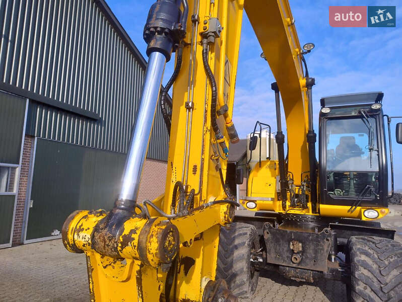 Колісний екскаватор JCB JS 145 2012 в Львові