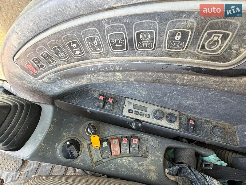 Колісний екскаватор JCB JS 145 2008 в Львові