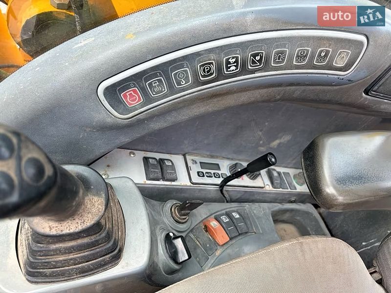 Колісний екскаватор JCB JS 145 2008 в Львові