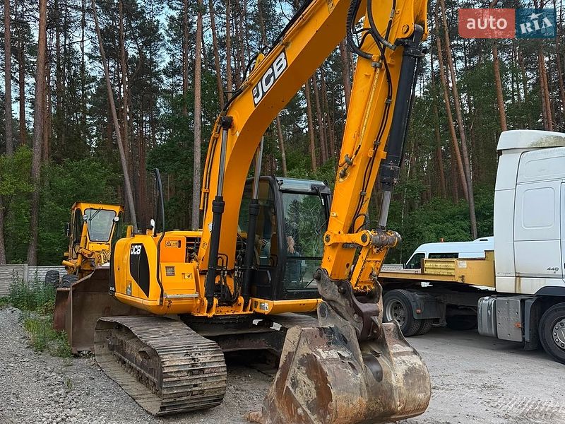 Гусеничный экскаватор JCB JS 145 2012 в Львове
