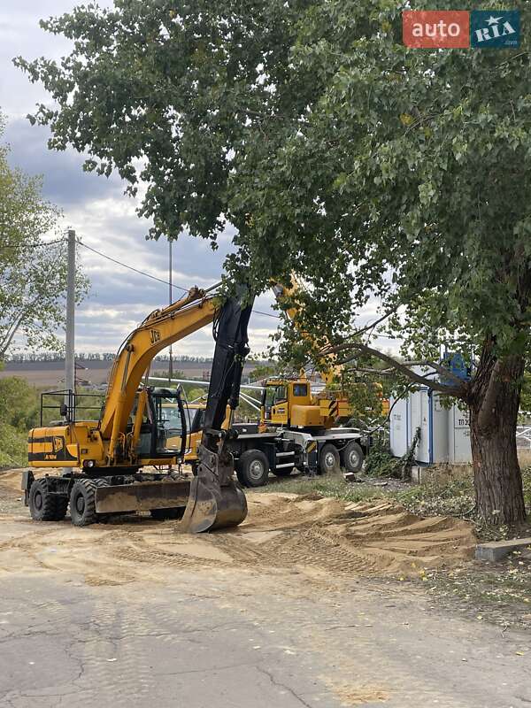 Екскаватор навантажувач JCB JS 160 2004 в Умані