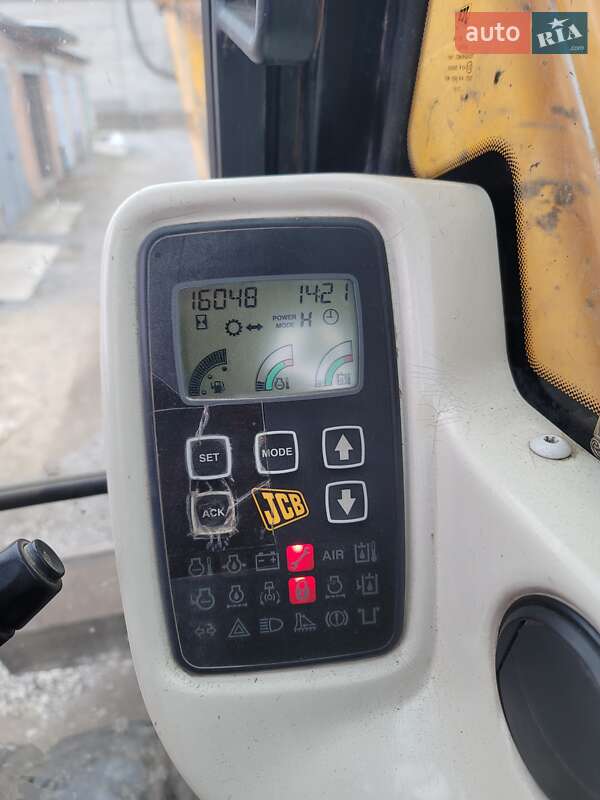 Колесный экскаватор JCB JS 175 2002 в Виннице