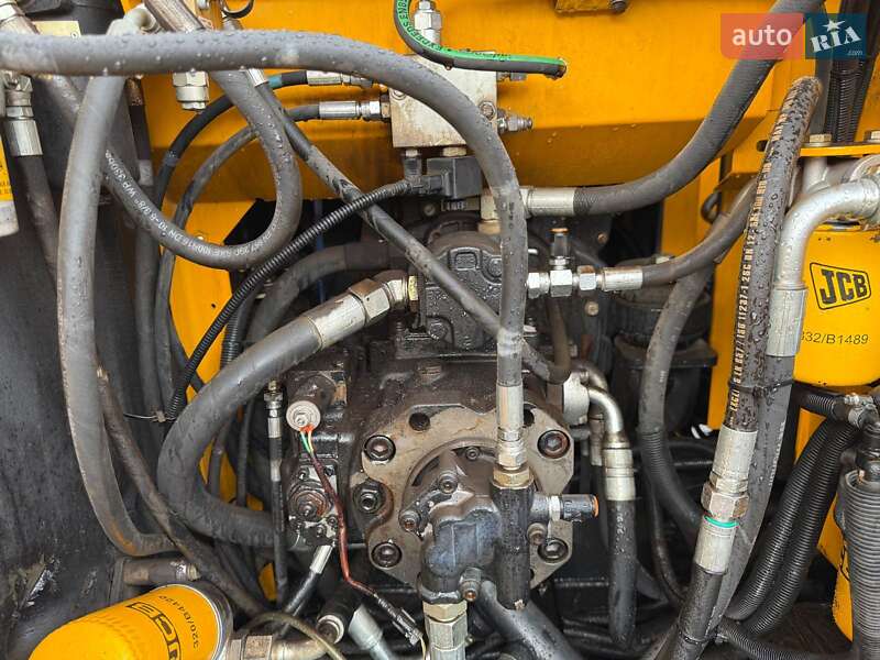 Колесный экскаватор JCB JS 175 2016 в Киеве